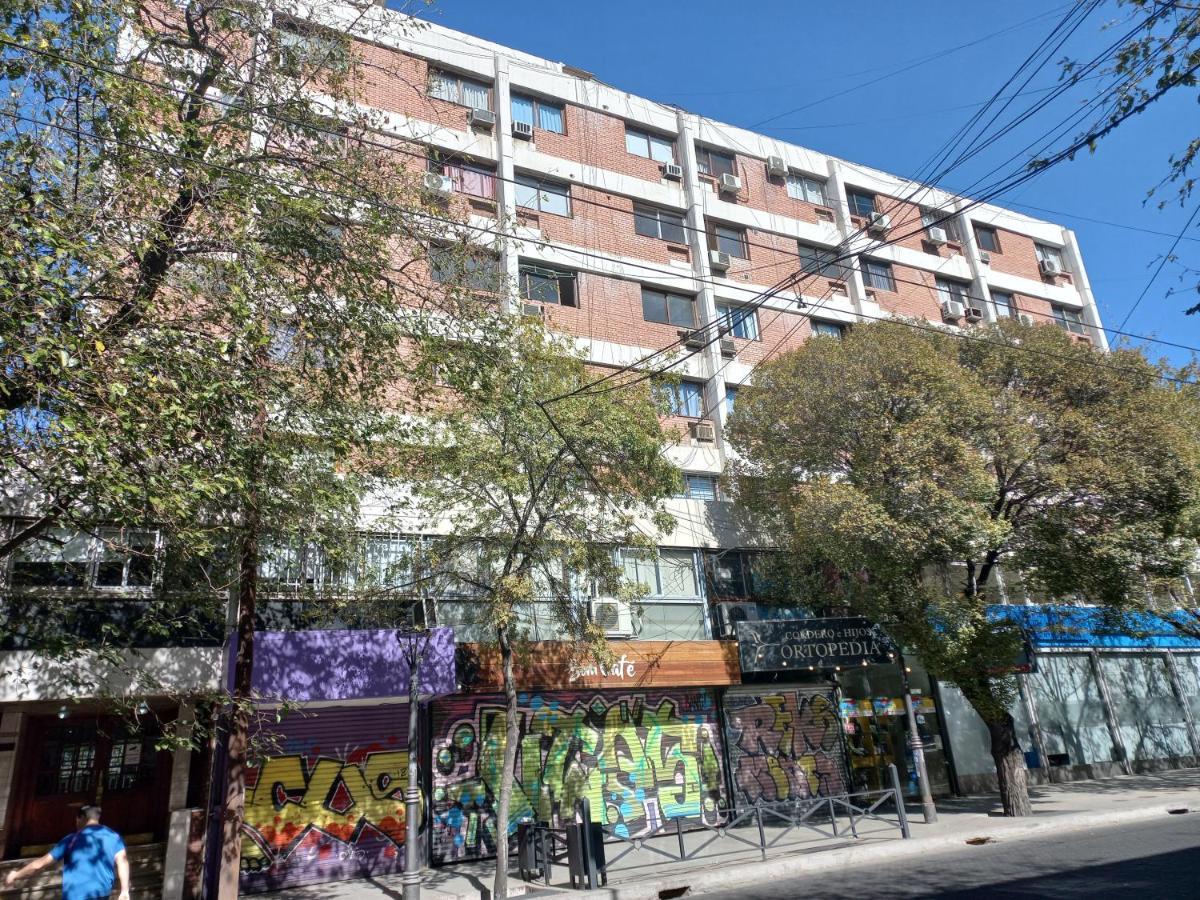 Mendoza 3 Dormitorios Con Balcones Y Alem Chic Monoambiente Y Mendoza Estudio Para 1 3 Apartamentos Esterno foto